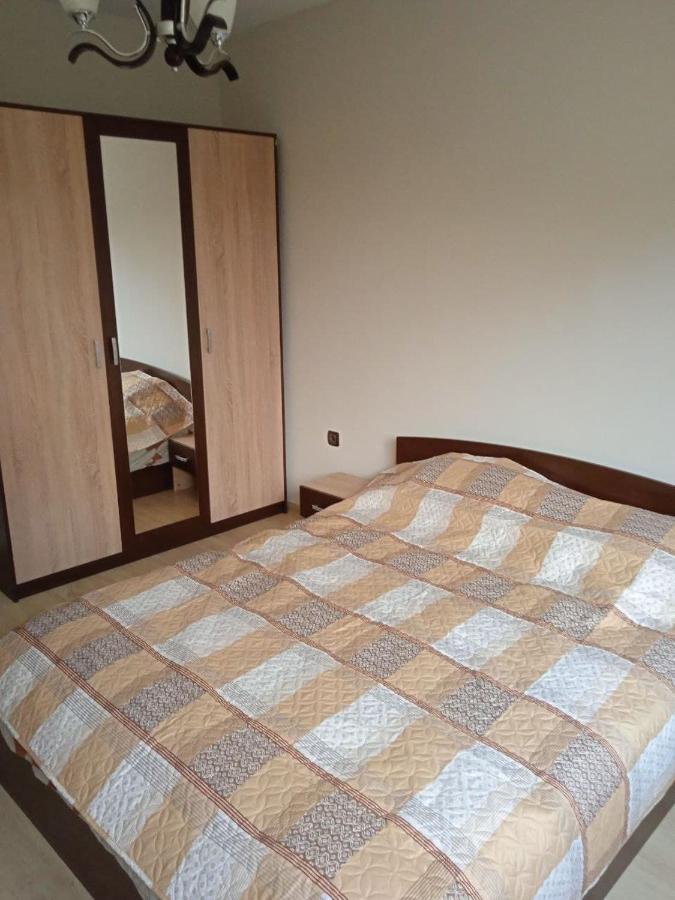Джессика Апартмент Veliko Tarnovo Ngoại thất bức ảnh